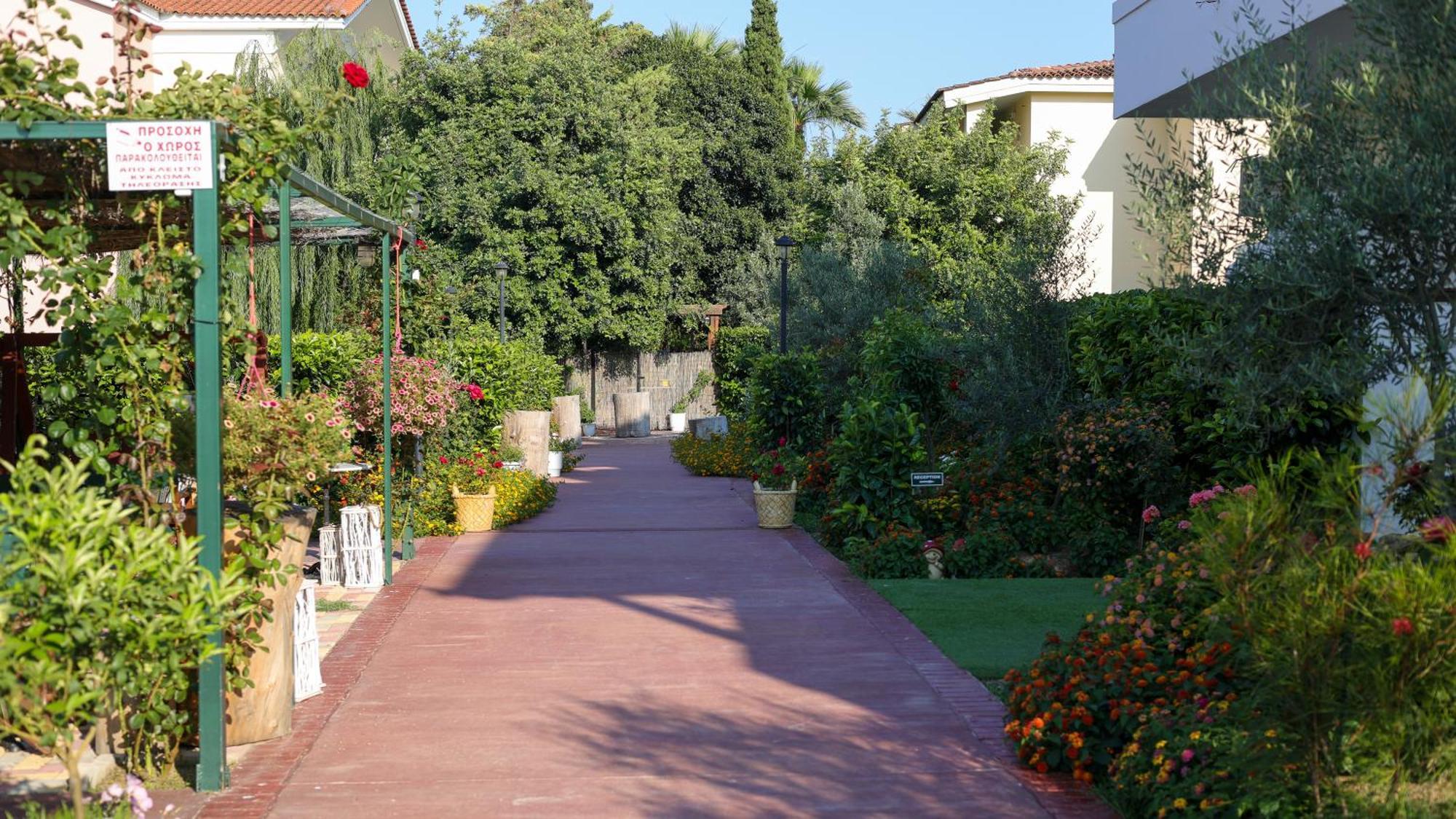 Corinthian Village Βραχάτι Εξωτερικό φωτογραφία